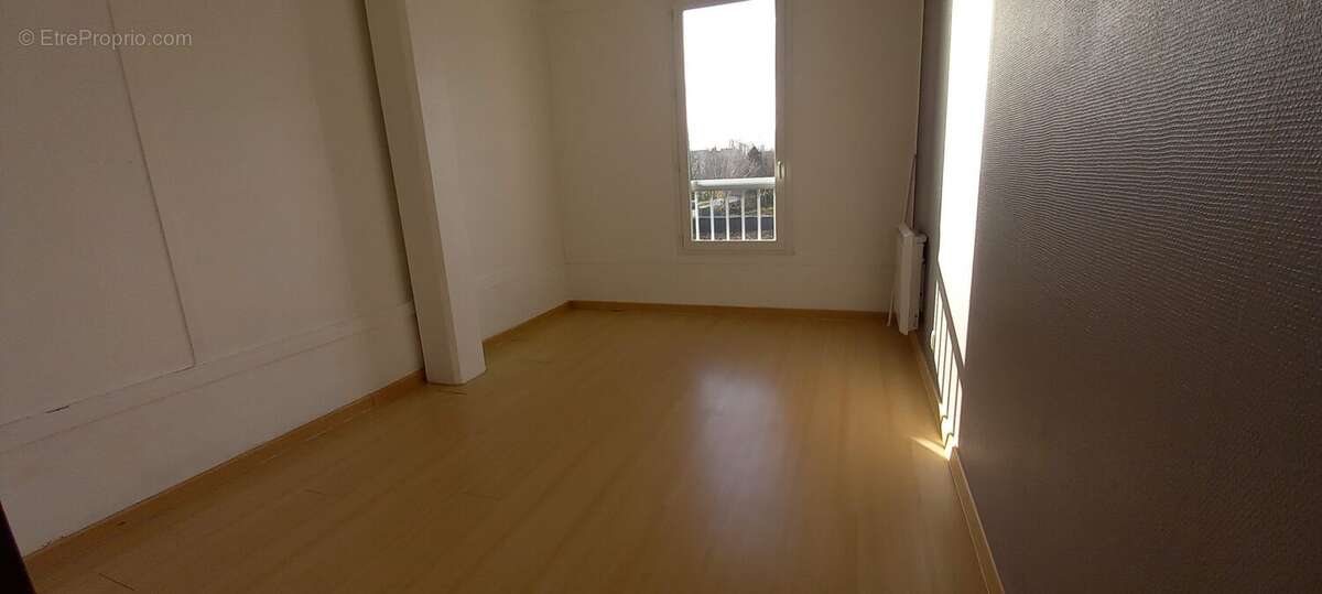 Maison à VAL-DE-REUIL