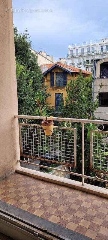   - Appartement à NICE