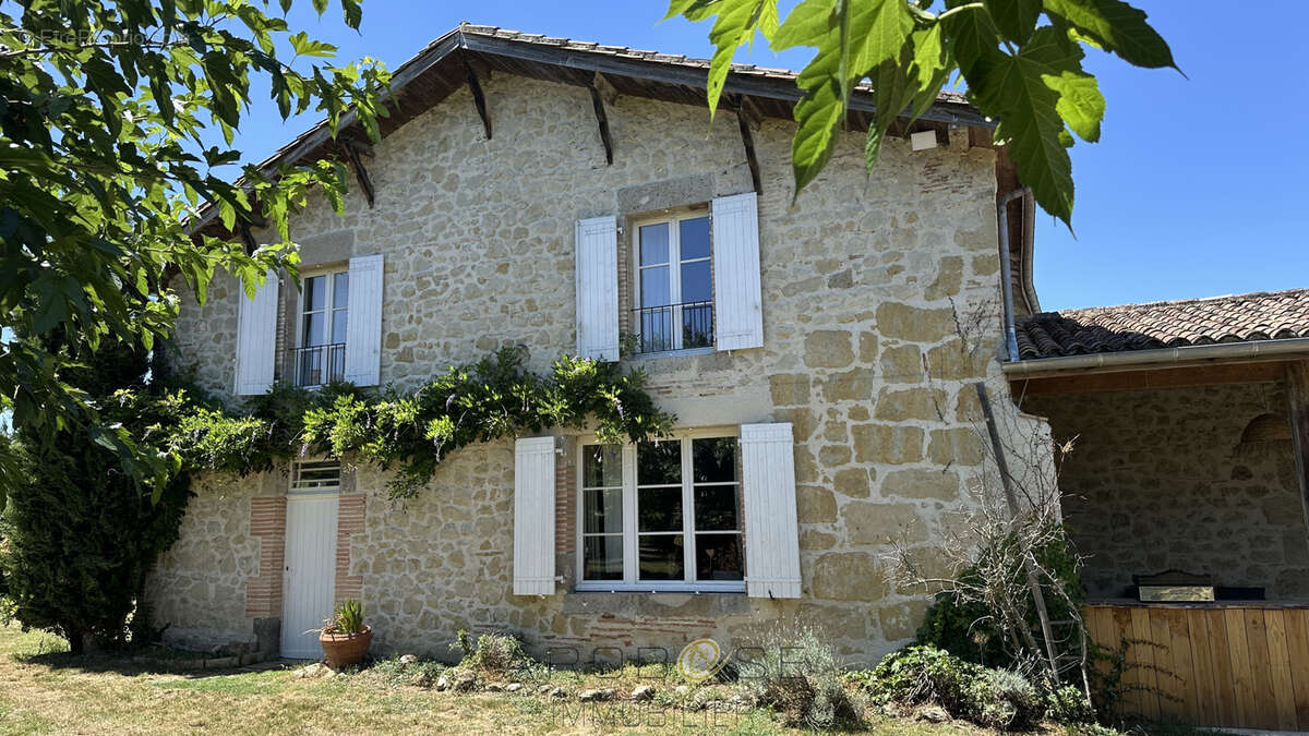 Maison à FAUILLET