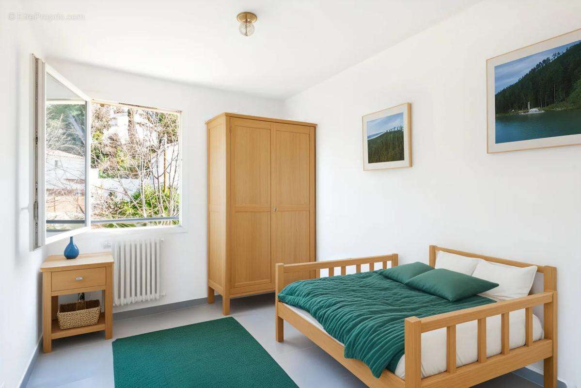 Appartement à MARSEILLE-11E