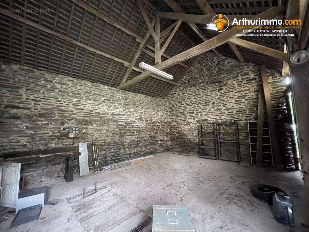 Maison à DOMAGNE