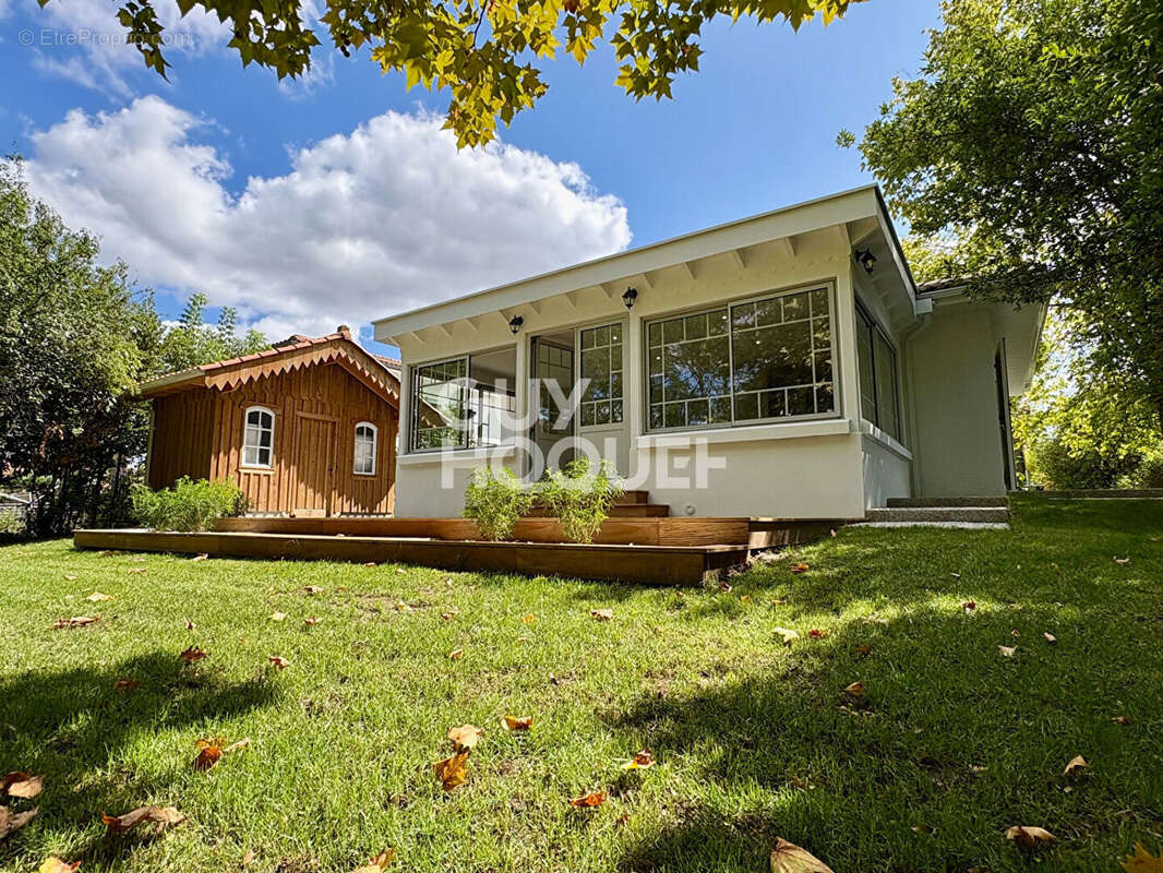 Maison à VILLENAVE-D&#039;ORNON