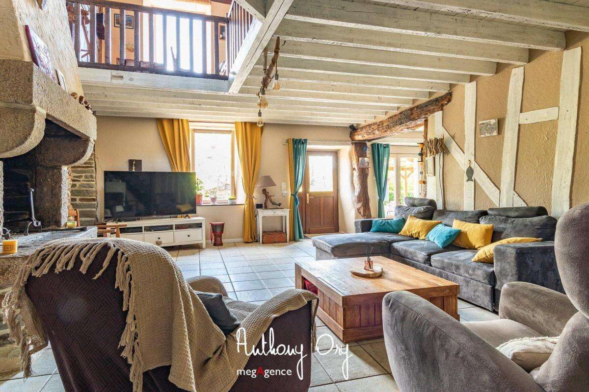 Maison à VASSY