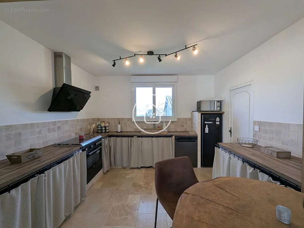 Maison à COUR-CHEVERNY