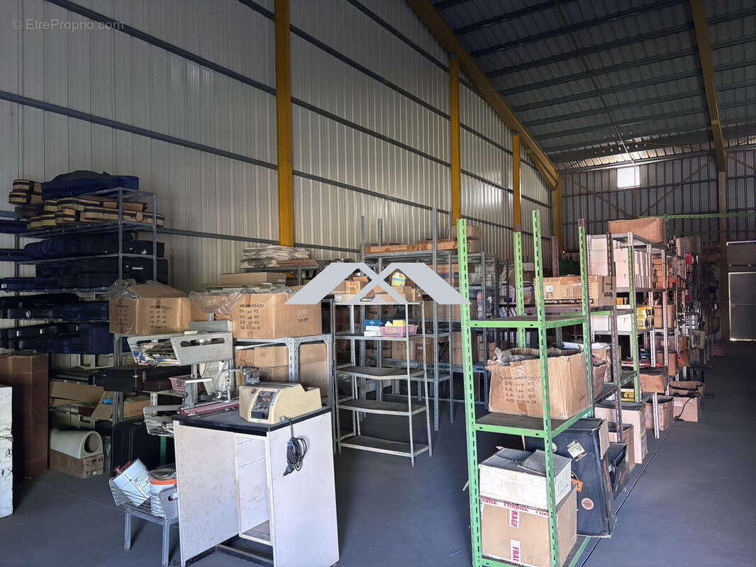 Commerce à SAINT-PIERRE