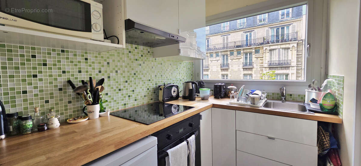 Appartement à PARIS-15E