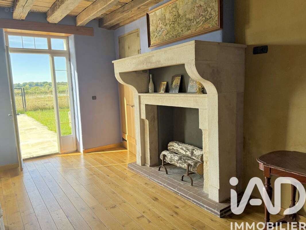 Photo 9 - Maison à ARCOMPS