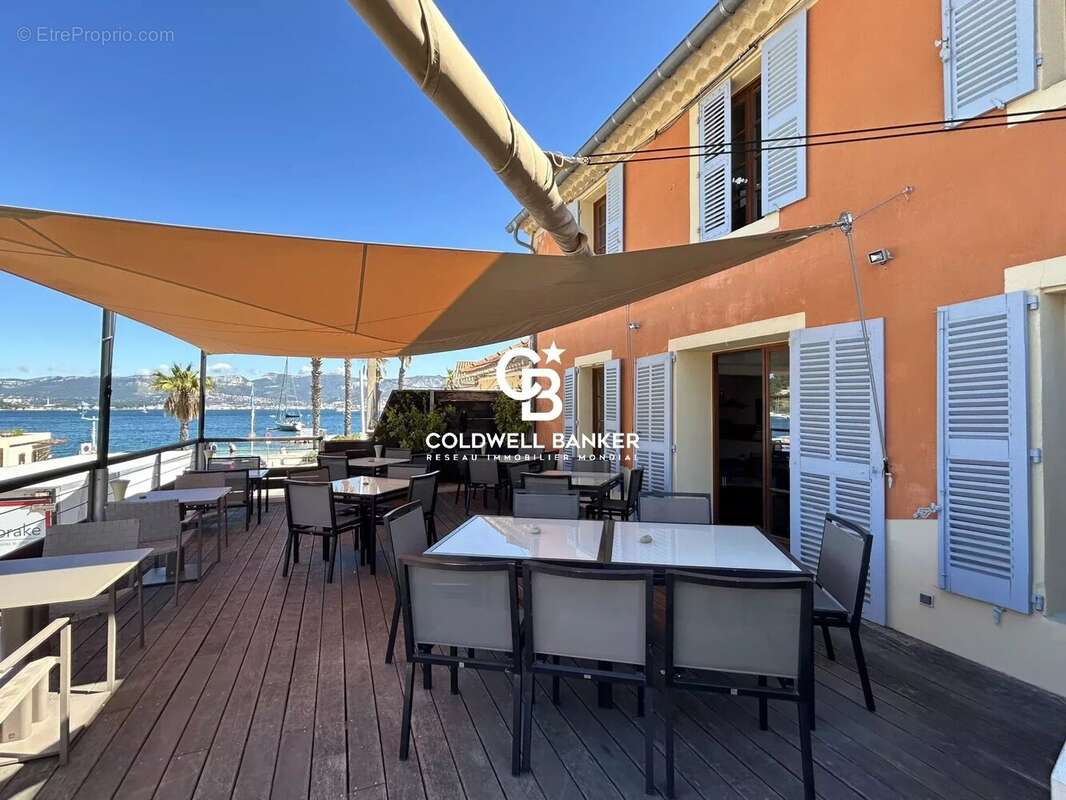 Commerce à SAINT-MANDRIER-SUR-MER