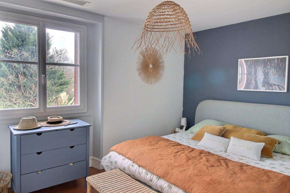 Maison à LAA-MONDRANS