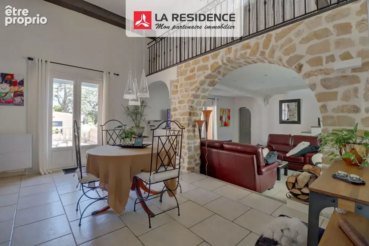 Maison 8 pièces 153 m² à vendre à Taradeau (83460) - photo 4