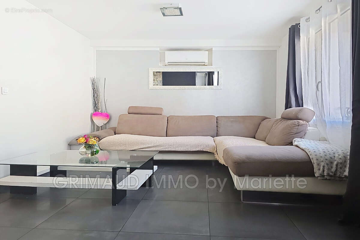 Maison à LA GARDE-FREINET