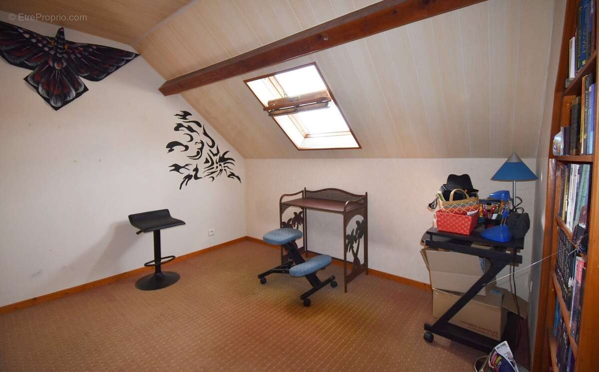 Maison à vendre à Cusset proche centre, avec petit terrain à 40 m. - photo 7