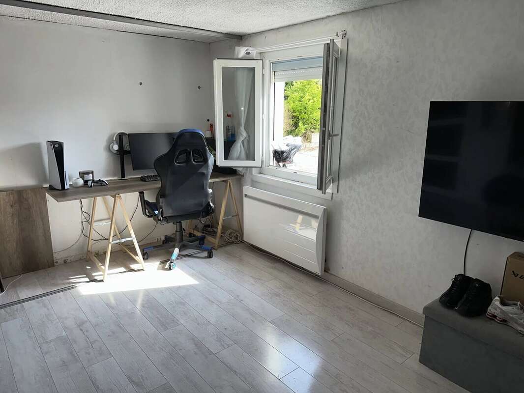 Maison à SAINT-MAURICE-LA-CLOUERE