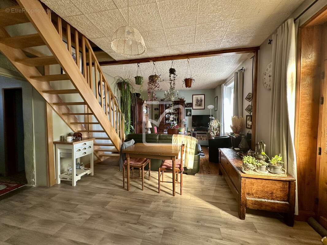 Maison à SARLAT-LA-CANEDA