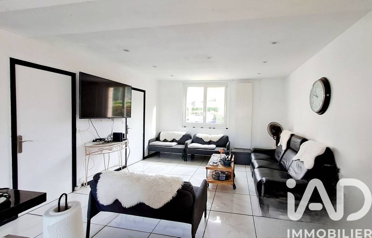 Photo 1 - Maison à SAINT-CHAMOND