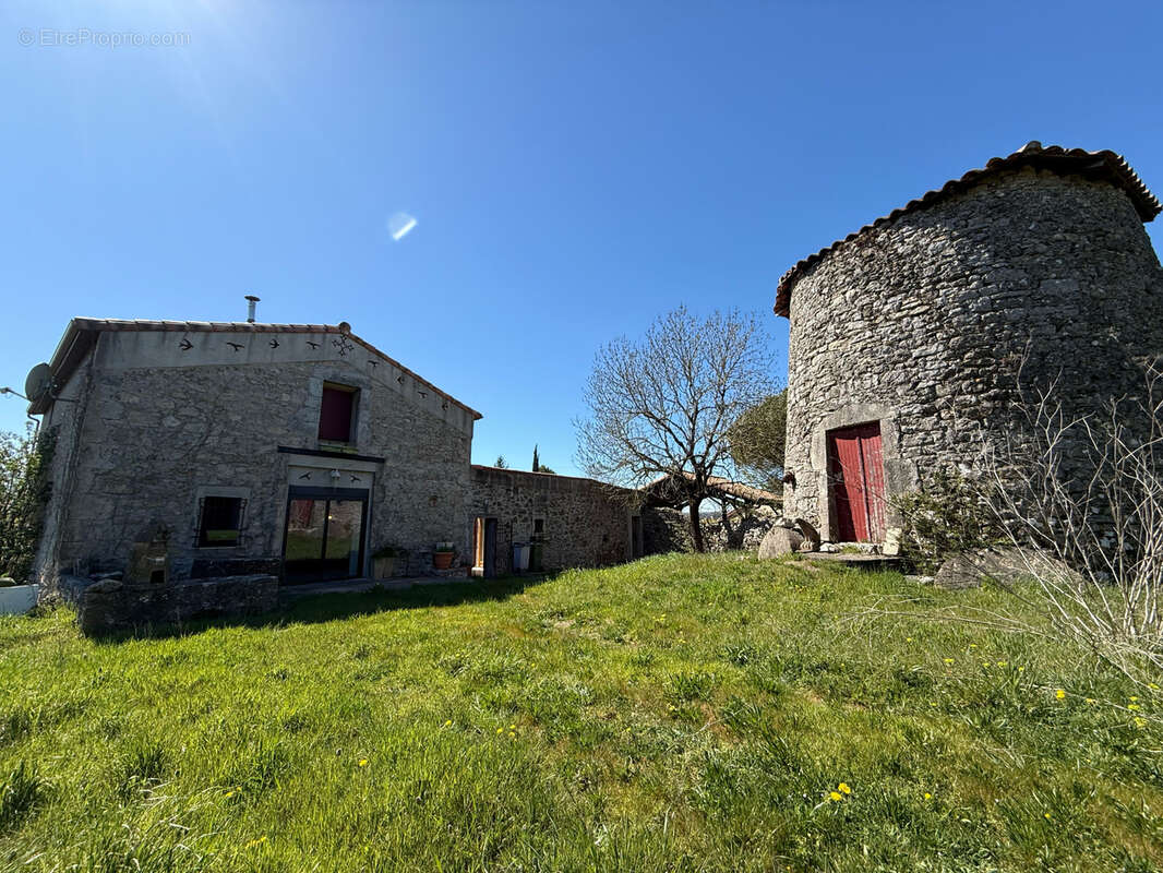 Appartement à LE CAYLAR