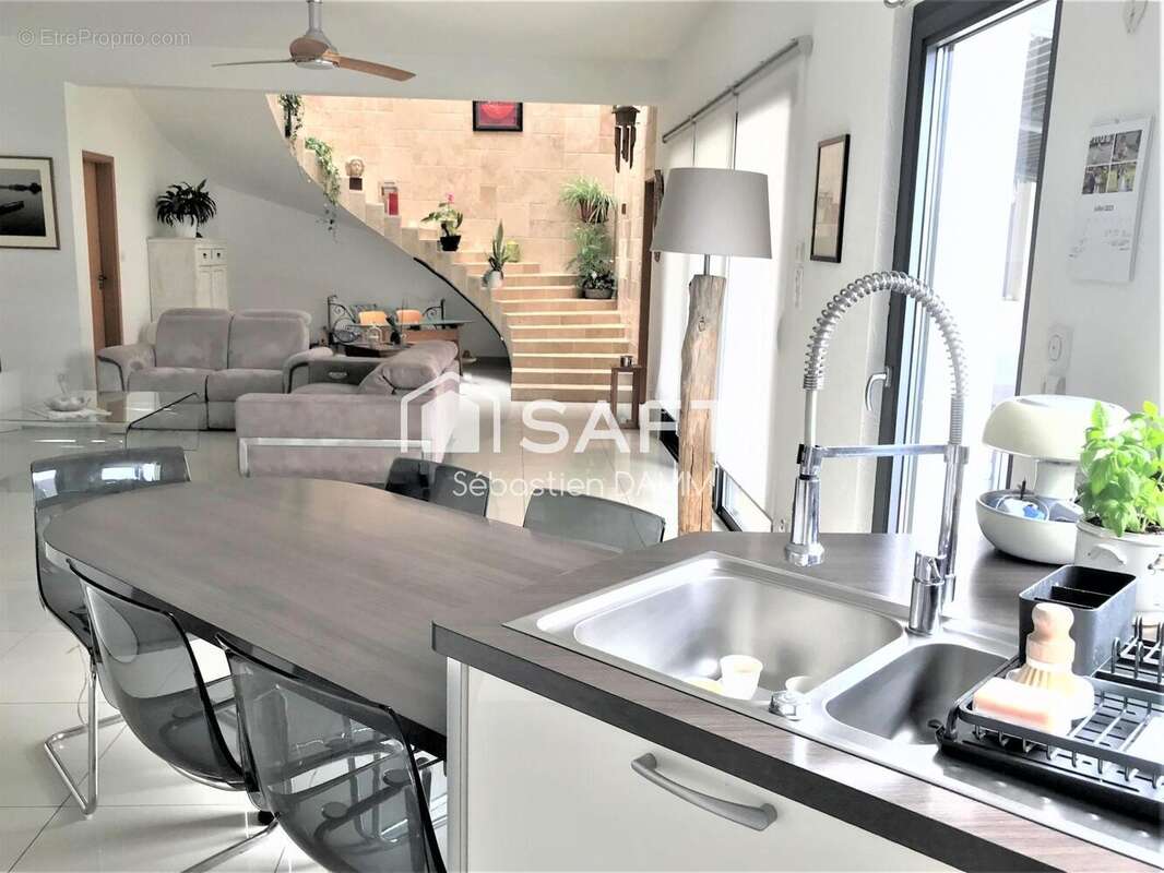 Photo 3 - Maison à SAINT-BERNARD