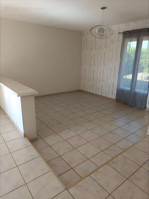 Maison à SAINTE-RADEGONDE