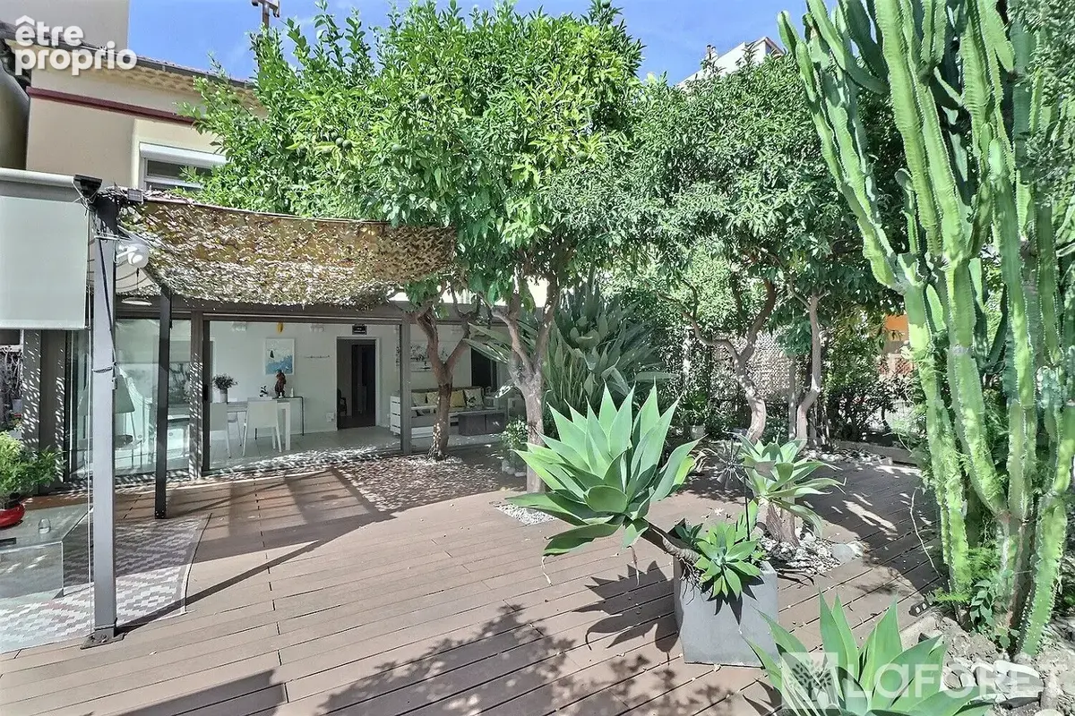 Maison à HYERES