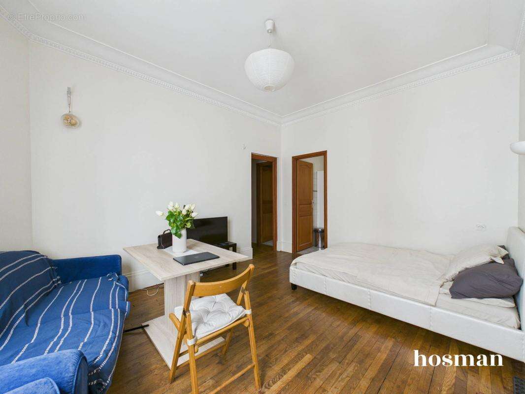 Appartement à PARIS-8E
