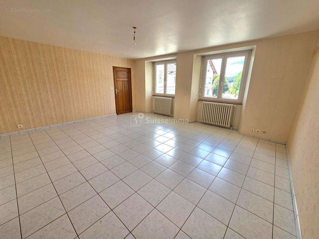 Appartement t4 91.26 m² 159000 euros - photo 2