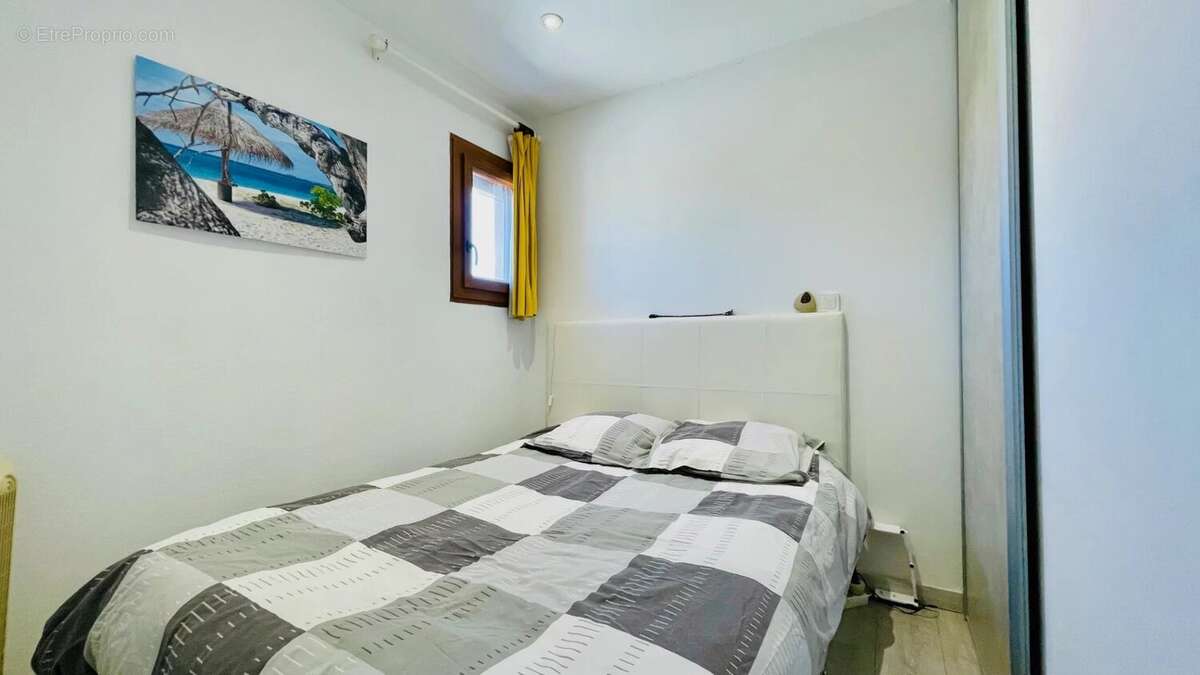 Appartement à LA LONDE-LES-MAURES