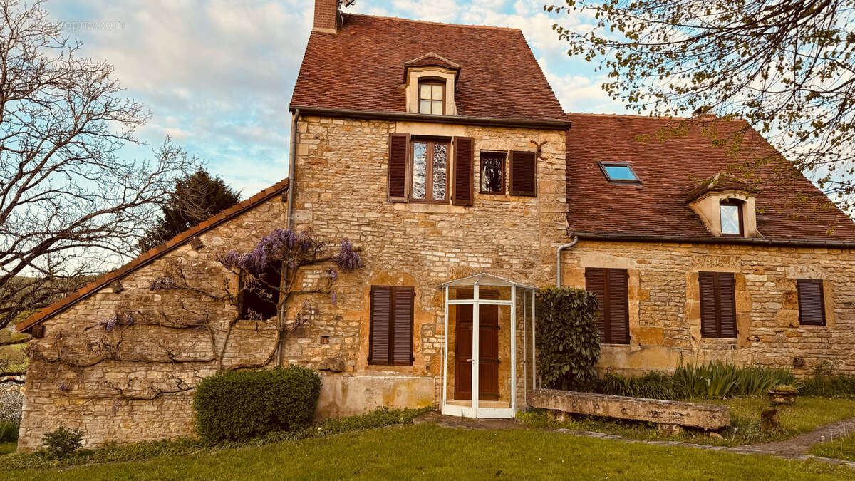 Maison à BAZOCHES