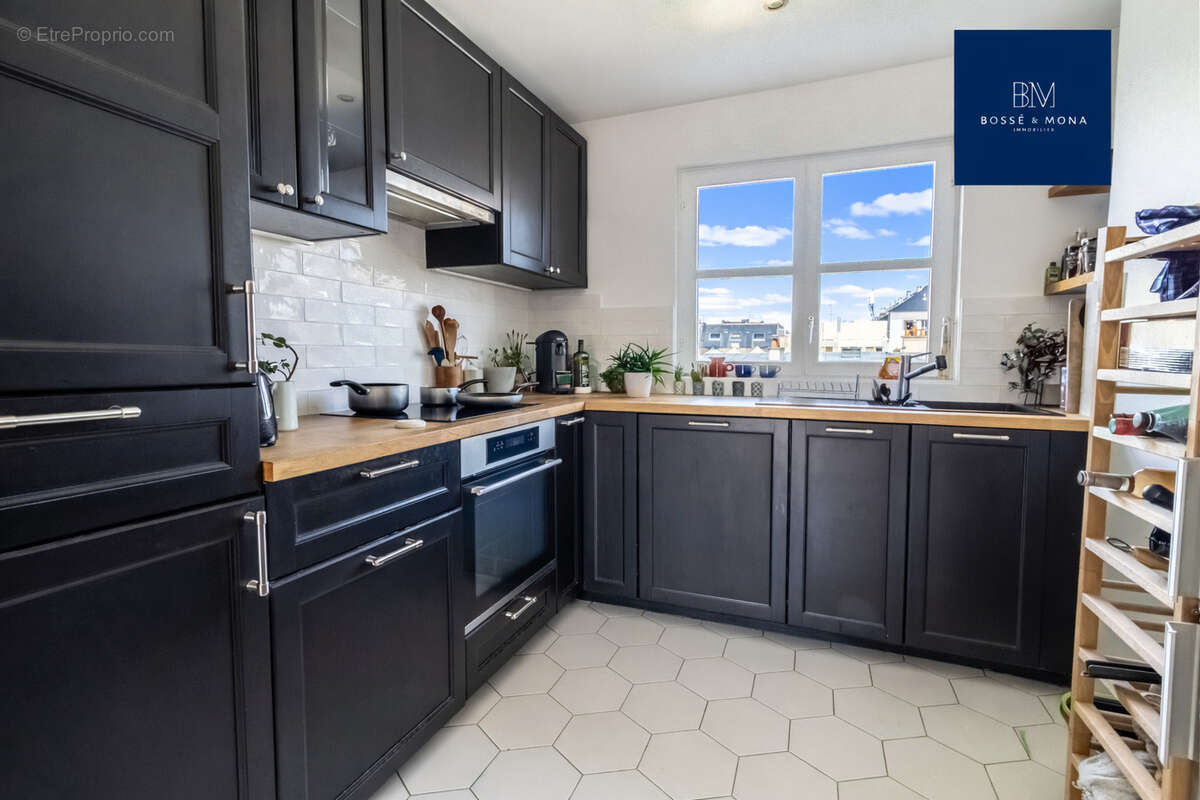 Appartement à PARIS-10E