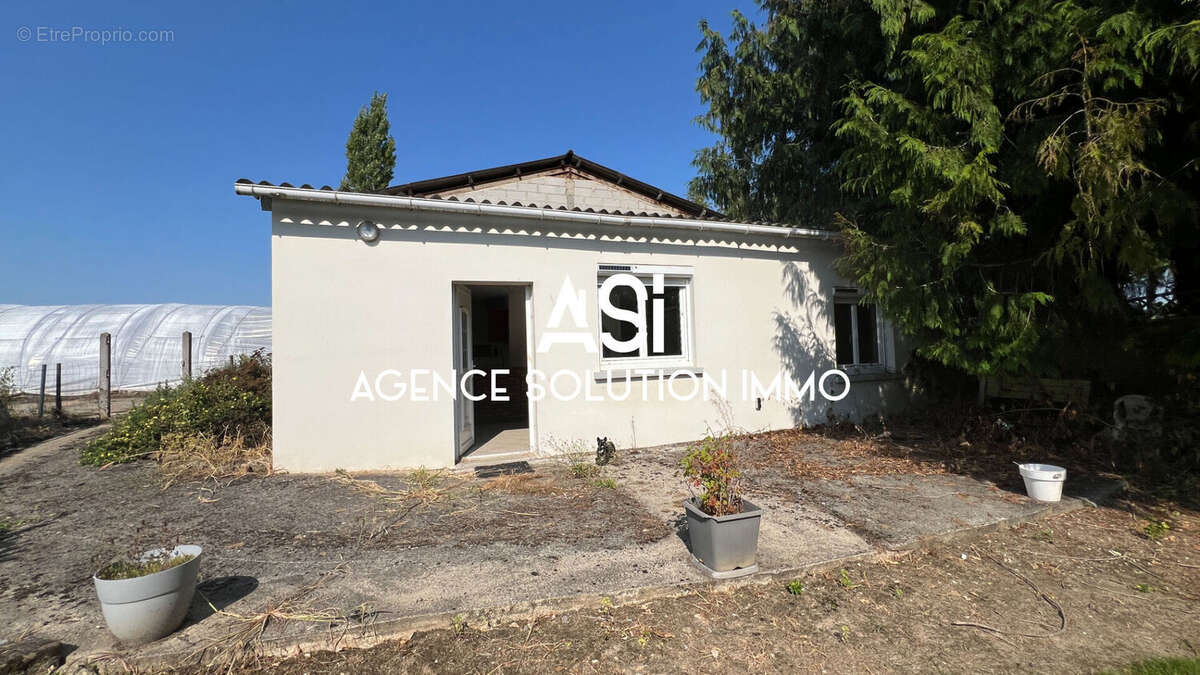 Terrain à LA FERTE-MACE