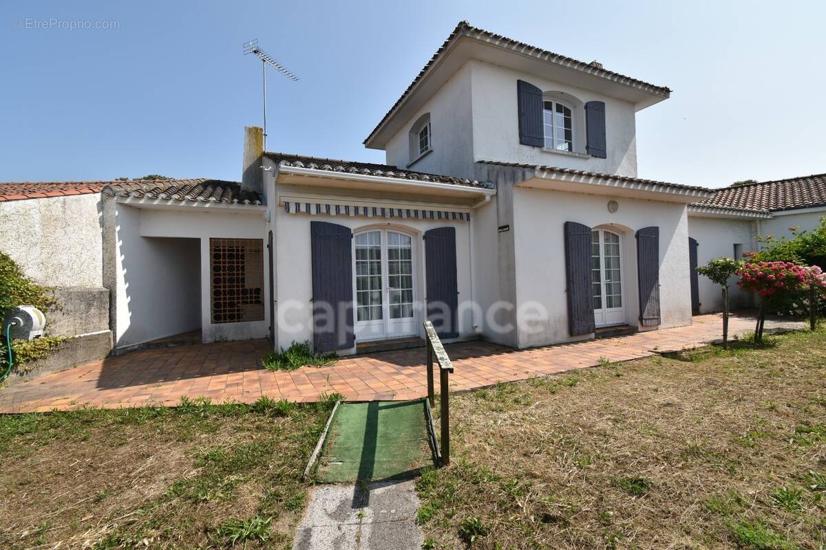 Maison à BEAUVOIR-SUR-MER