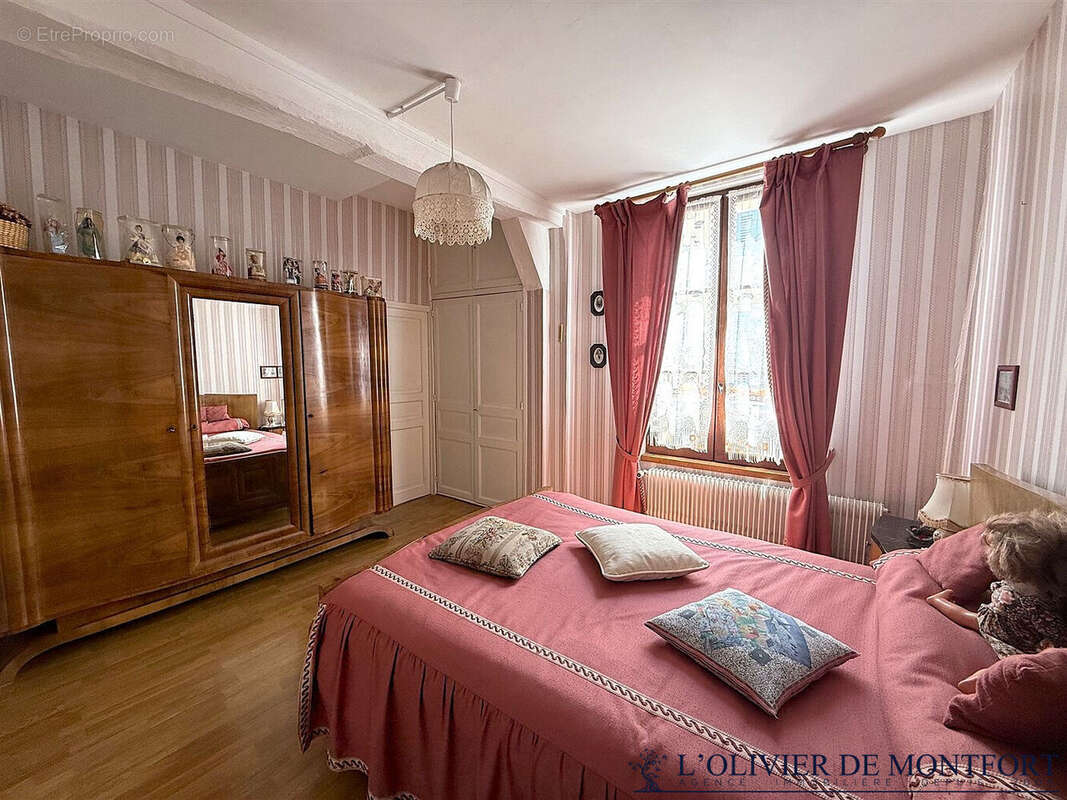 Maison à MONTFORT-L'AMAURY