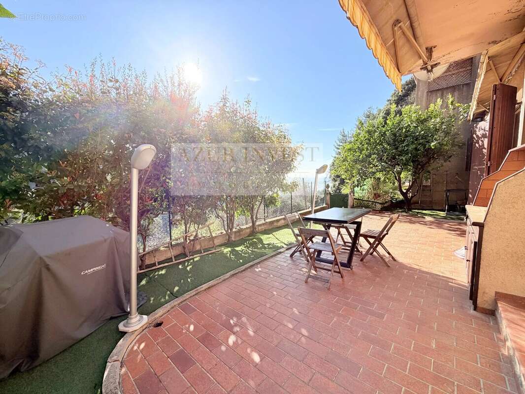 Appartement à ROQUEBRUNE-CAP-MARTIN