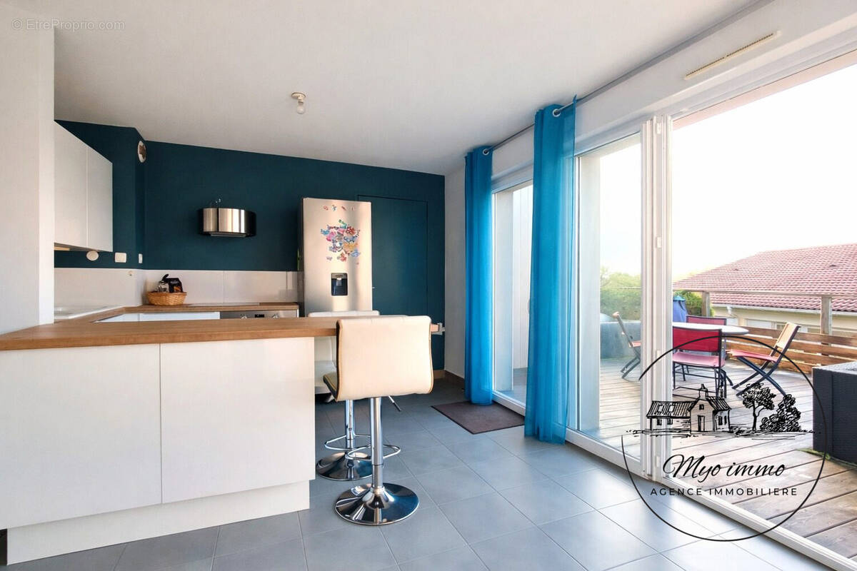 cuisine américaine - Maison à BRAINS