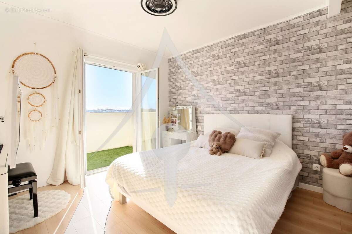Maison 130 m² à Lavernose-Lacasse (31410) – Vue Pyrénées. spa & terrasse - photo 9