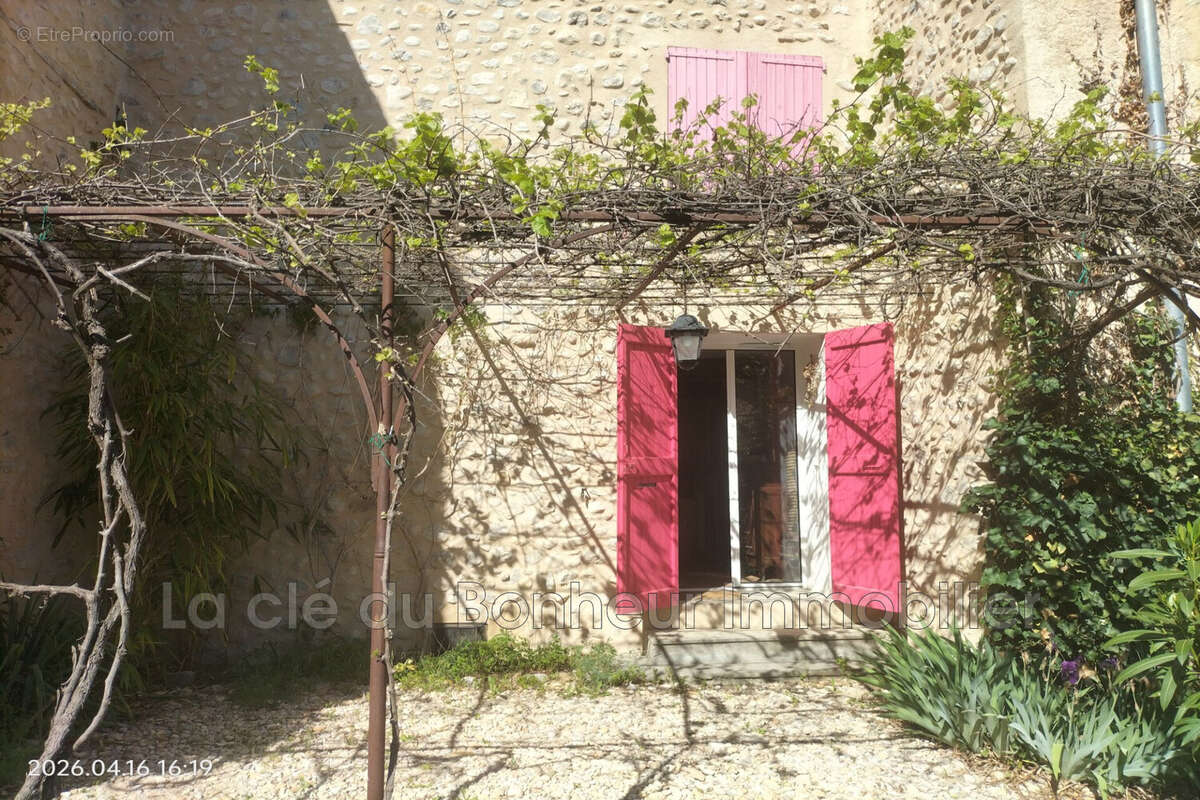 Maison à SAINT-JEANNET