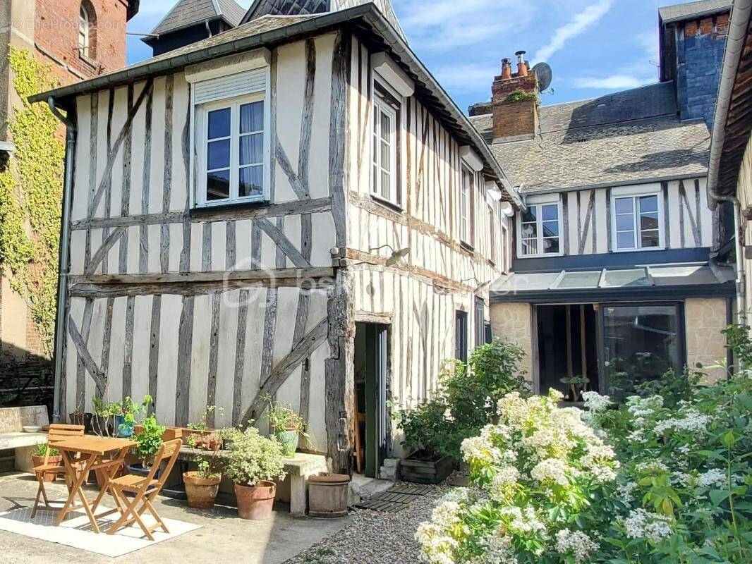 Maison à CORMEILLES