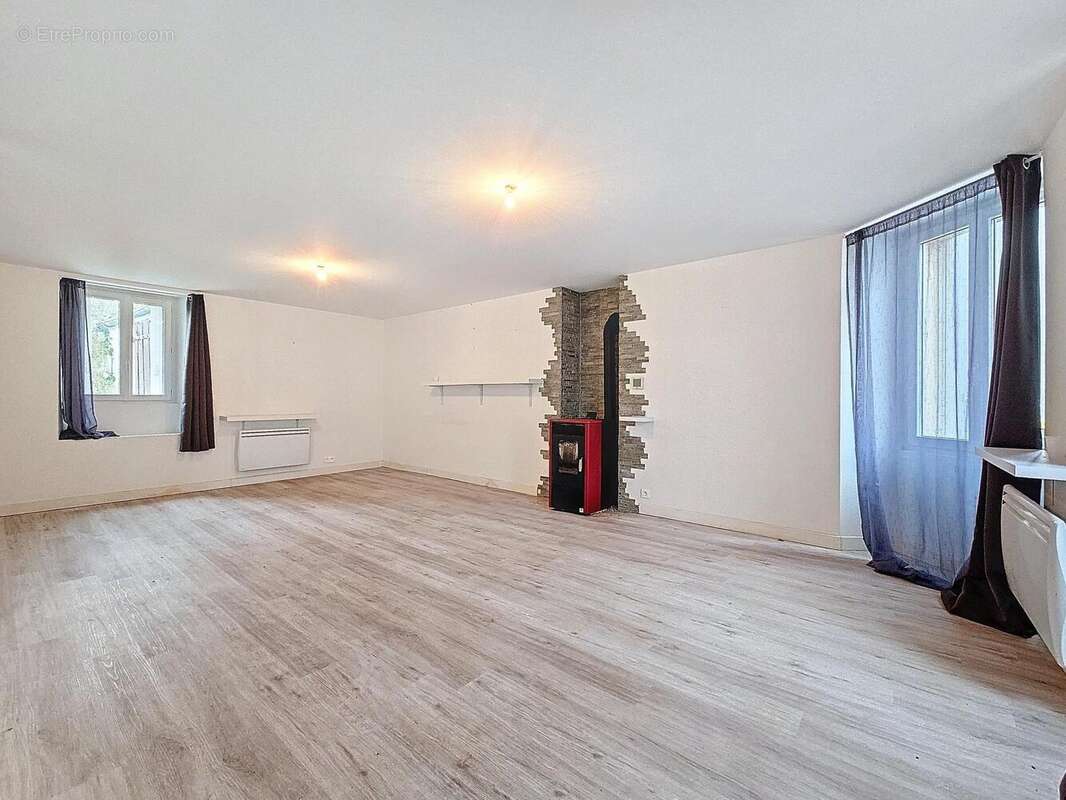 Photo 6 - Maison à CHENOISE