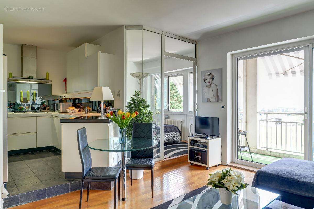 Appartement à CALUIRE-ET-CUIRE