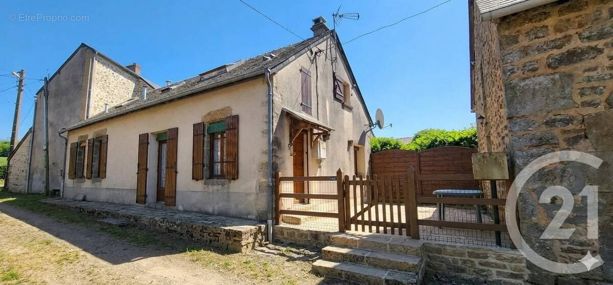 Maison à AUNAY-EN-BAZOIS