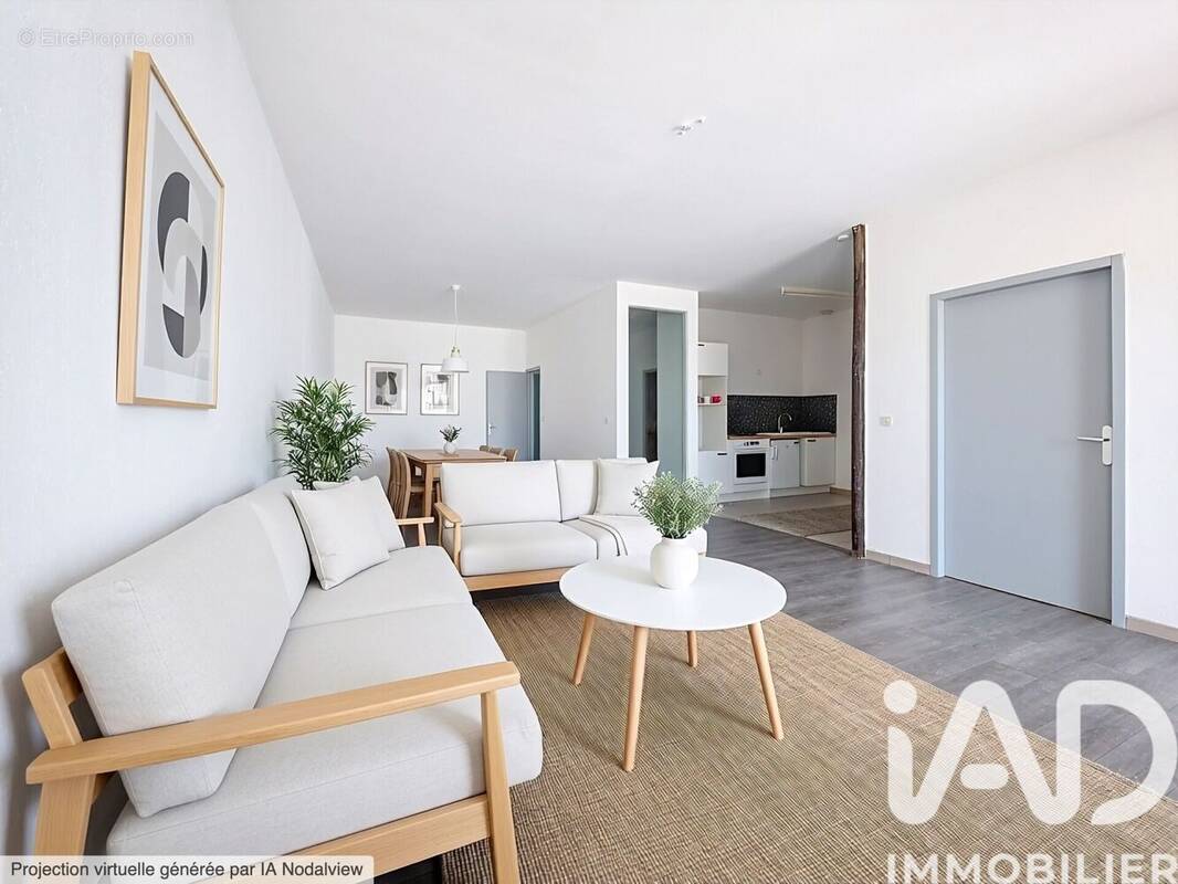 Photo 1 - Appartement à UCHAUD