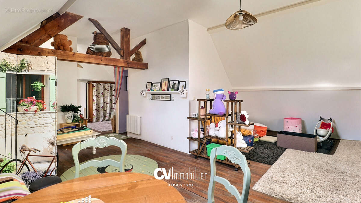 Maison à SAINT-PIERRE-DU-VAUVRAY