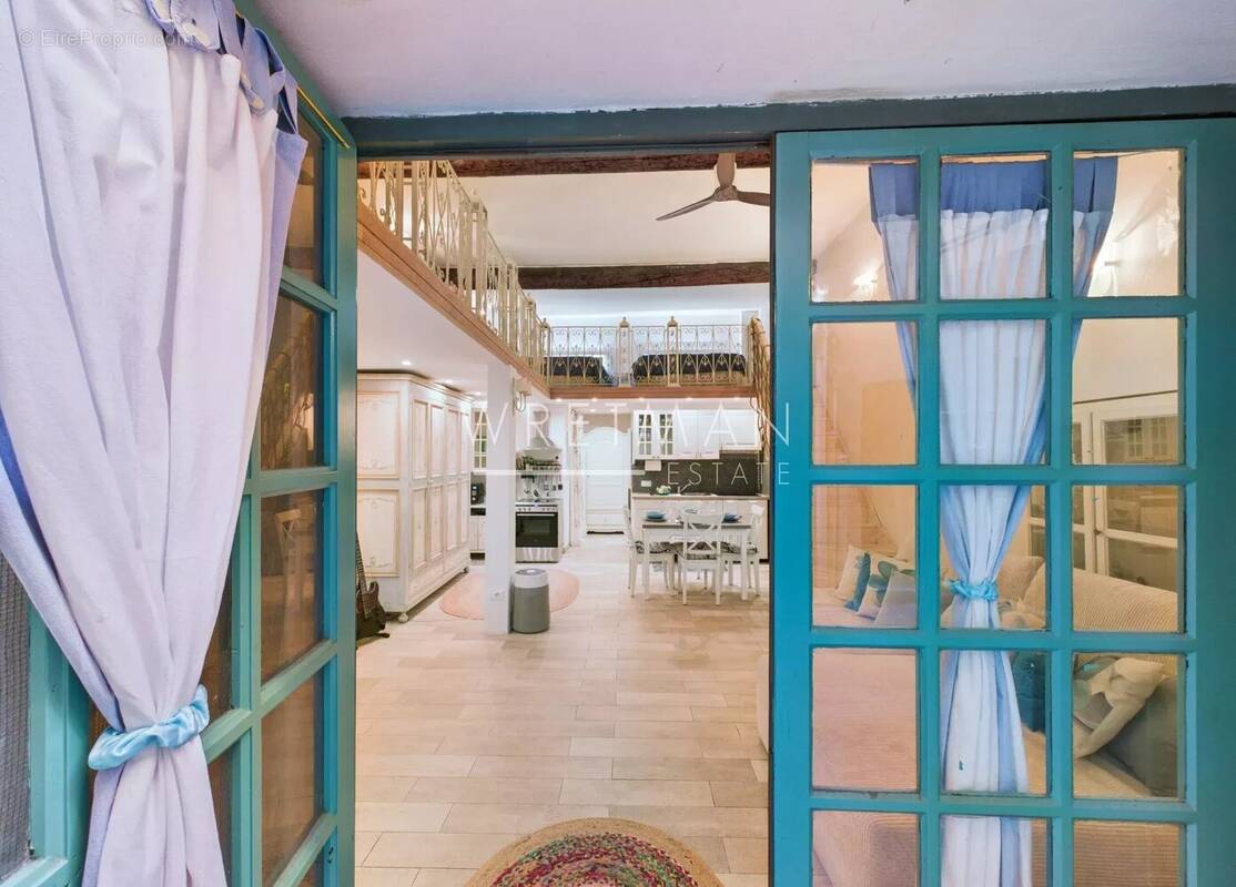 Appartement à MENTON