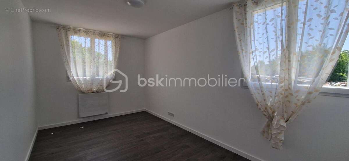 COUP DE CŒUR – Maison contemporaine de plain-pied de 130 m² sur un terrain de 1 210 m² - photo 6