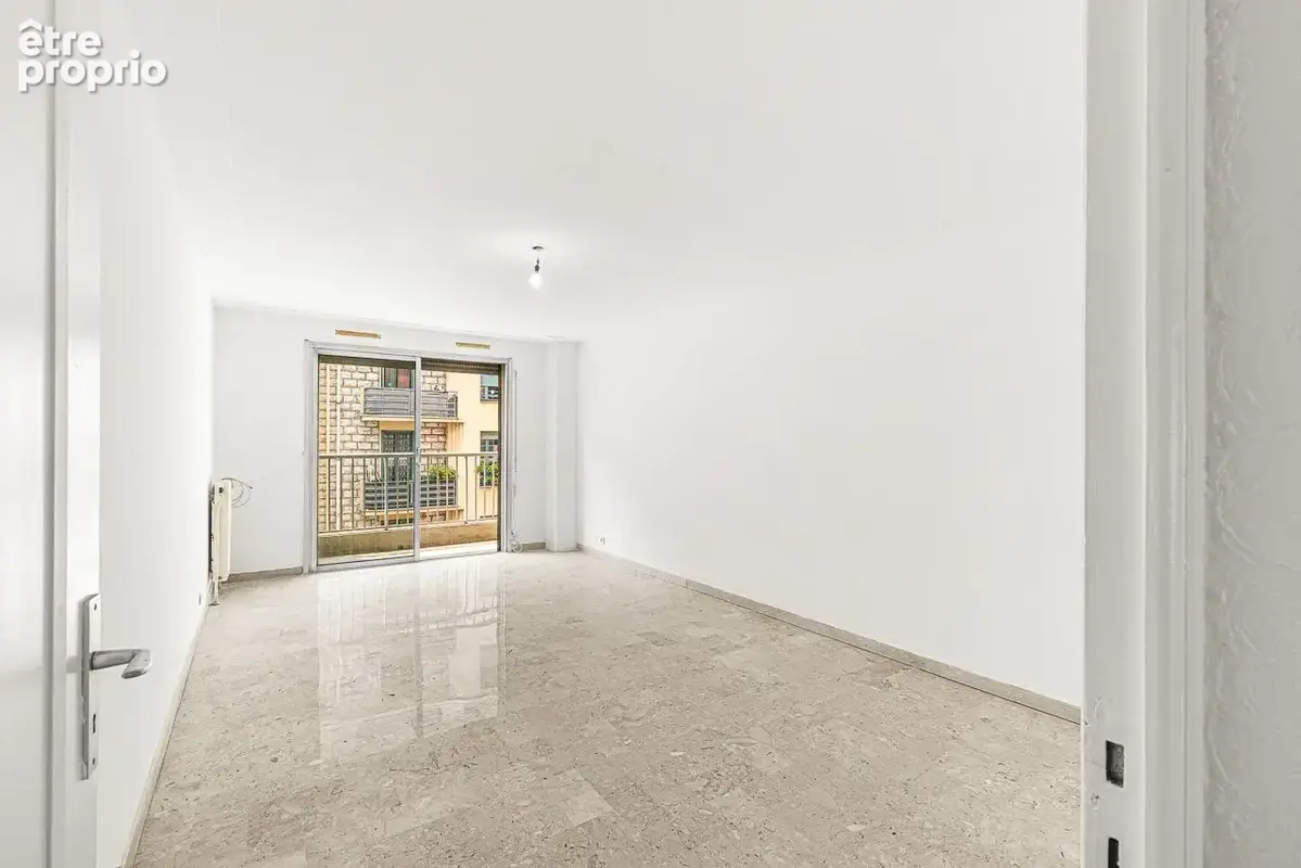 Appartement 3 pièces 74 m² à vendre à Nice (06000) - photo 2