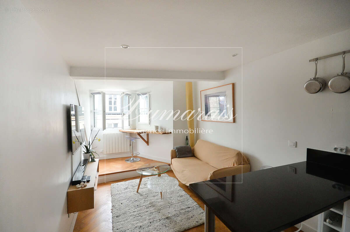 Appartement à PARIS-4E