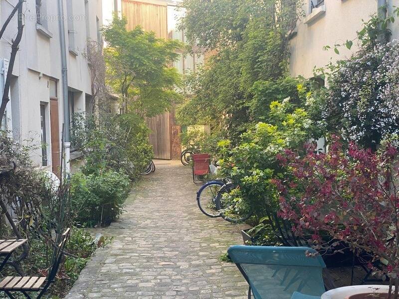 Appartement à PARIS-20E