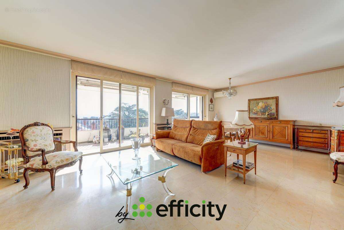 Appartement à BRON