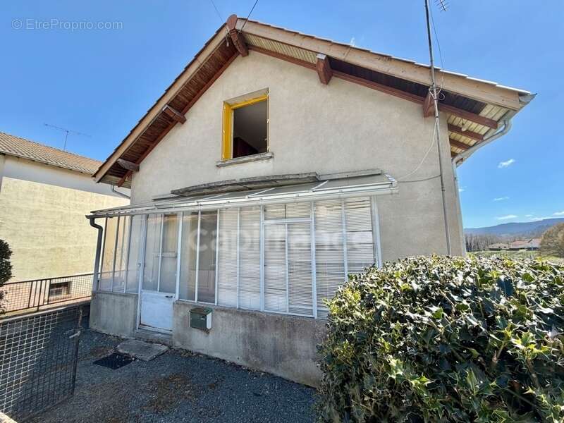 Maison à SAINT-JUST-EN-CHEVALET