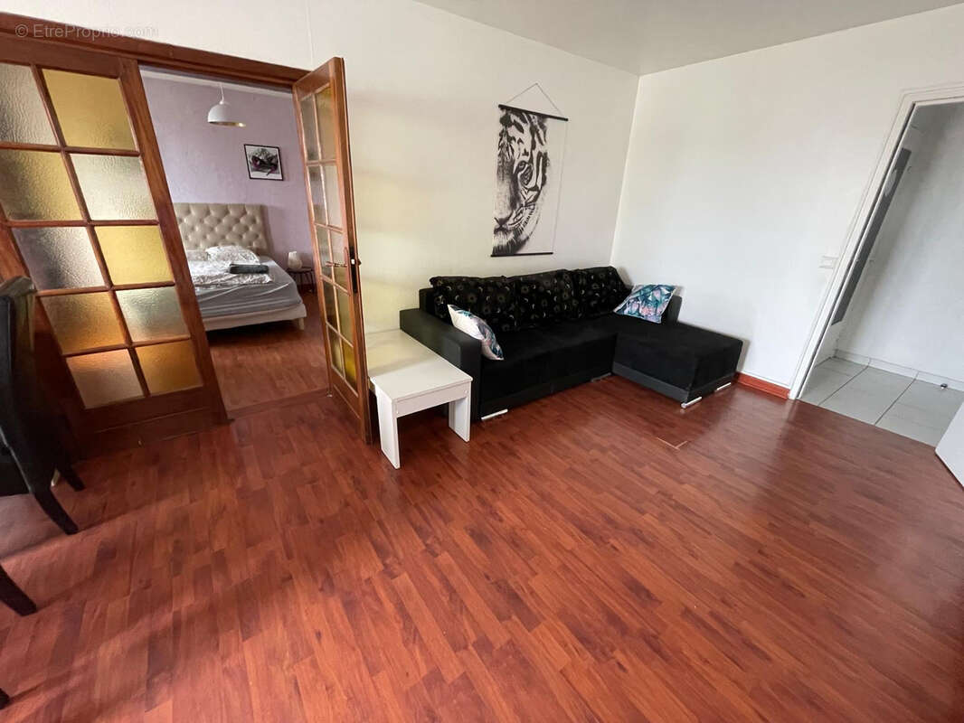 Appartement à DAMMARIE-LES-LYS