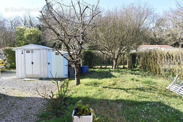 Terrain à SAINT-GEORGES-D'OLERON